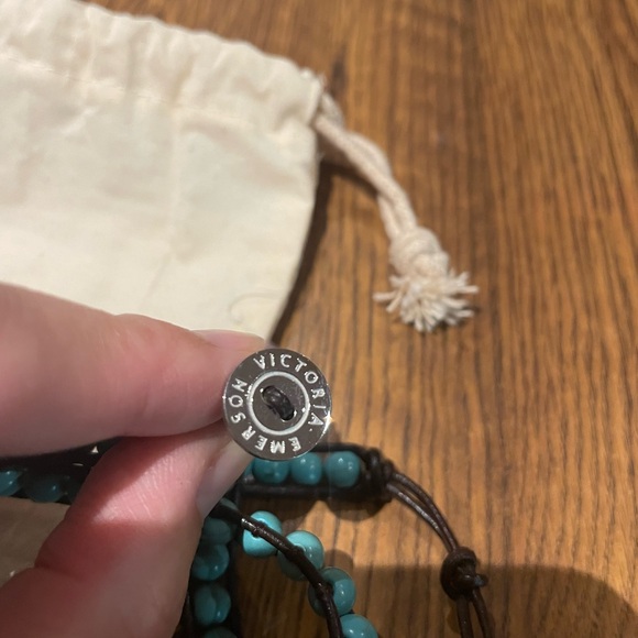 New never worn Victoria Emerson wrap bracelet - Picture 4 of 4